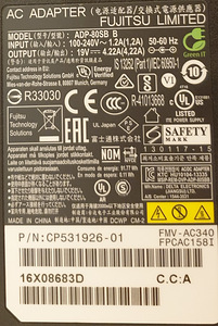 FUJITSU AC ADAPTER A13-090P1A ja ADP-80SB B (5 foto / 6)