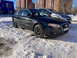 AUDI A4 B7 2.0 TDI (6 foto / 6)
