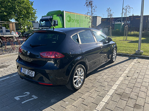 Seat Leon 2010, 118kw, 165k km (2 foto / 10)