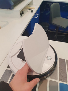 ROBOTI VAAKUMIPESUAINE / EELARVEVALIK (3 foto / 5)