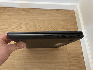 ASUS X405UA — i3-6006U / 8 RAM / 256 SSD (6 foto / 10)