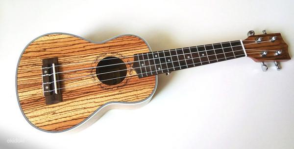 Sopran ukulele sebrapuit (foto #1)
