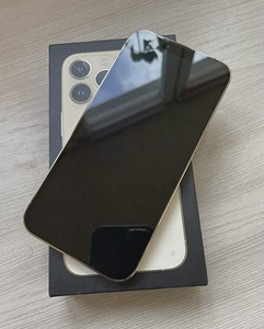 iPhone XR iPhone 13 Pro ümbrises (7 foto / 9)
