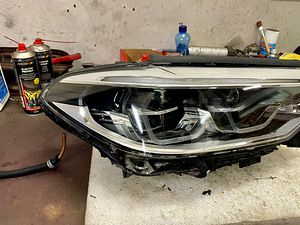 Esituli HELLA LED BMW 5 SERIES 2019 Right (G30, G31) (2 foto / 6)