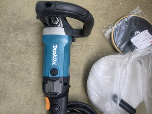 Müüa Poleerimismasin Makita 9237cb .Uus (2 foto / 4)