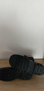 Saapad Musk, 40 (5 foto / 6)