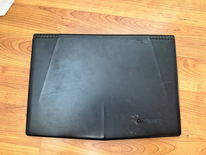 Töökorras mänguri sülearvuti Lenovo Legion Y520 heas seisuko (2 foto / 10)