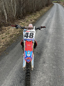 Honda CRF450 (3 фото из 10)