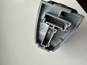 Кнопки клипсы BMW 3 E46 (4 фото из 8)