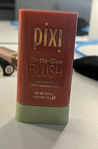 Румяна pixi (2 фото из 2)