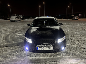 M/V Audi A4 B7 S-Line 3.0 quattro (2 foto / 9)