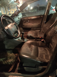 Volvo v40 1.6 77kw 1998 (2 foto / 6)