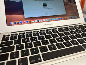 Macbook Air 13 Mid 2011 i7/1,8/256SSD (4 foto / 4)