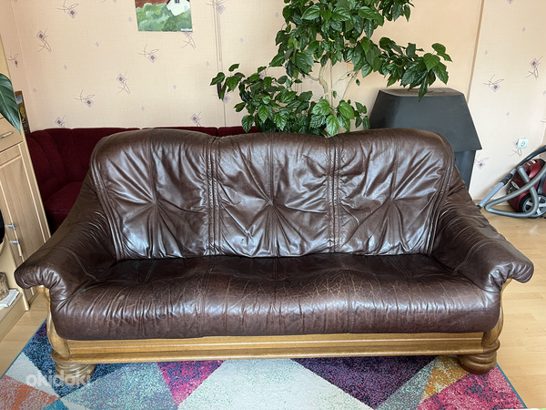 Дубовый кожаный диван (фото #1)