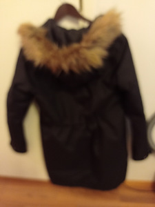 Prodajetsa parka Helly Hansen xs (2 foto / 5)