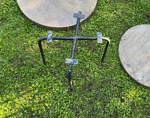 Metallist taburetijalad ja 2 puidust lauaplaati (3 foto / 5)