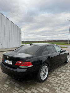 BMW 730LD (6 фото из 9)