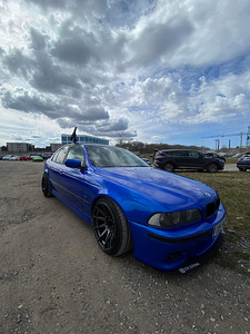 BMW 525tds (2 foto / 5)