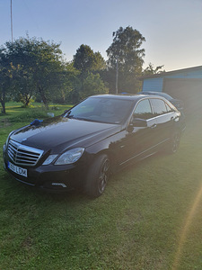 Mercedes-Benz E350 cdi 4Matic (2 foto / 7)