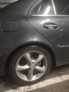 Mercedes-Benz e270tdi w211 (5 foto / 8)