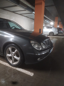 Mercedes-Benz e270tdi w211 (1 foto / 8)