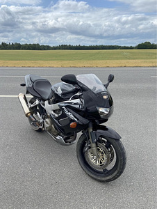 Honda vtr1000 (2 foto / 5)