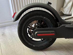 Xiaomi Mi Scooter M365 Pro (1st gen) (4 foto / 10)