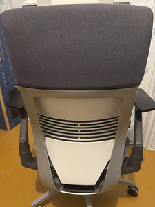 Steelcase Gesture (9 фото из 10)
