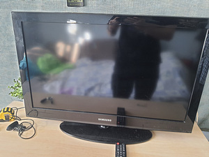 Samsung televiisor (2 foto / 3)