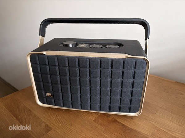 JBL AUTHENTICS 300