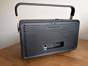 JBL AUTHENTICS 300 (5 foto / 10)