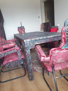 Laud roosidega ja 6 tooliga (1 foto / 10)