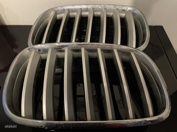 Решетка радиатора BMW E70 2 шт. (фото #2)