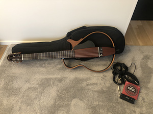 Yamaha SLG200N (1 фото из 4)
