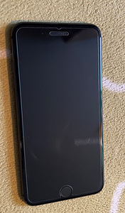 iPhone 8 Plus 64GB must (2 foto / 10)