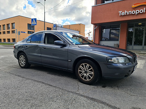 Volvo s60 2.4 93kw (2 foto / 10)
