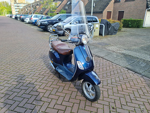 Vespa LX50 4T 2012 (6 foto / 8)