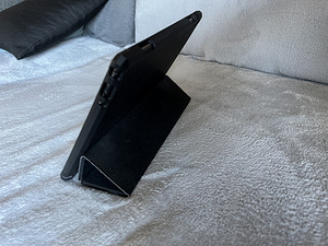 Планшет Lenovo 10,1 дюйма Tab M10 32 ГБ (2 фото из 4)