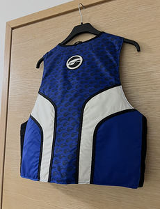 Prolimit vest veespordiks (1 foto / 5)