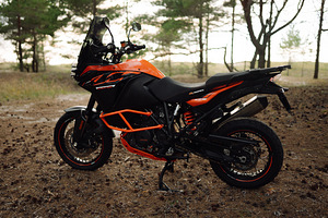 KTM 1190 Adventure V2 110kW (8 foto / 10)