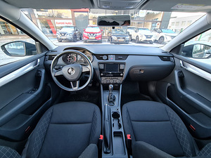 Skoda Octavia LPG 1.0 tsi Aut (9 фото из 9)