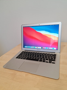 MacBook air 13" 128GB ssd A1466 (1 foto / 10)