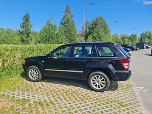 Jeep Cherokee Overland 2007 (1 фото из 15)