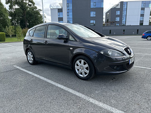 Seat Altea XL 2.0tdi 103kw dsg (2 foto / 9)