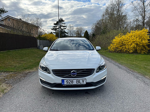Volvo V60 (Webasto) (7 foto / 14)