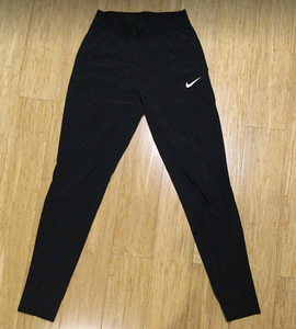 Оригинальные штаны Nike (1 фото из 1)