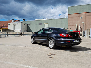 Продать Volkswagen Passat CC (3 фото из 8)