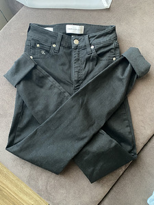 Calvin Klein teksad 25/34 (1 foto / 1)