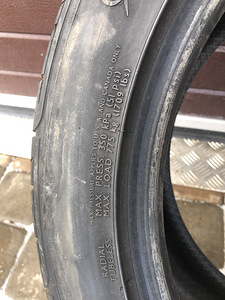 Шины Dunlop (4 фото из 4)