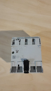 UZO ABB 4P 25A 300 mA (5 foto / 6)